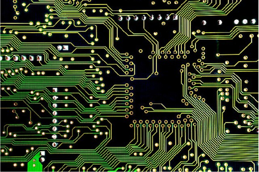 自己設(shè)計(jì) PCB 電路板，需要學(xué)習(xí)哪些科目？
